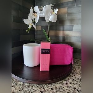 0.5oz Valentino Born in Roma + travel bag